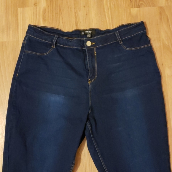 Lawless Dark Wash Jegging - Picture 2 of 5